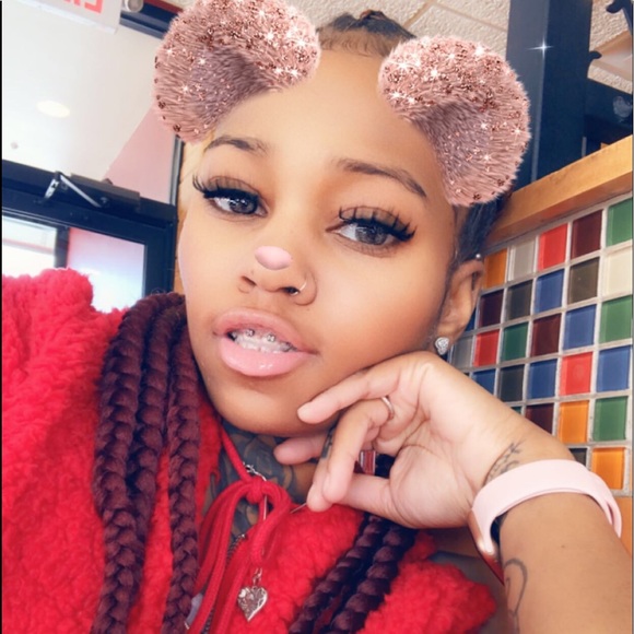 Meet your Posher, Shakayla - Picture 1 of 1